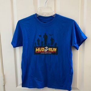 FINAL MARKDOWN Children’s mv sport mud run tee medium